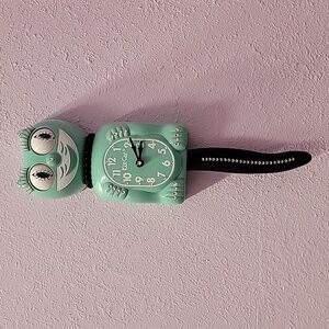 CUSTOM Jeweled Ocean Waves Lady Kit-Cat Klock clock